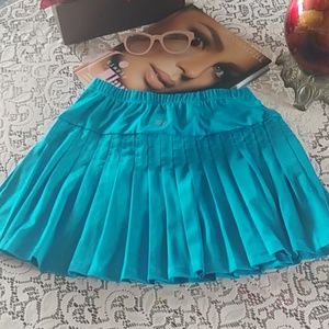 Tail pleated tennis skirt